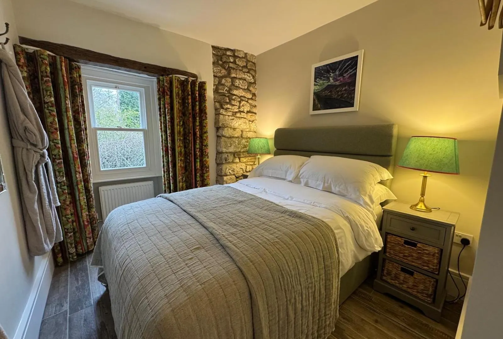 Prior Hall Farm Cottage - 3 Bedroom Luxury Cottage In Center Of Malham 0*,